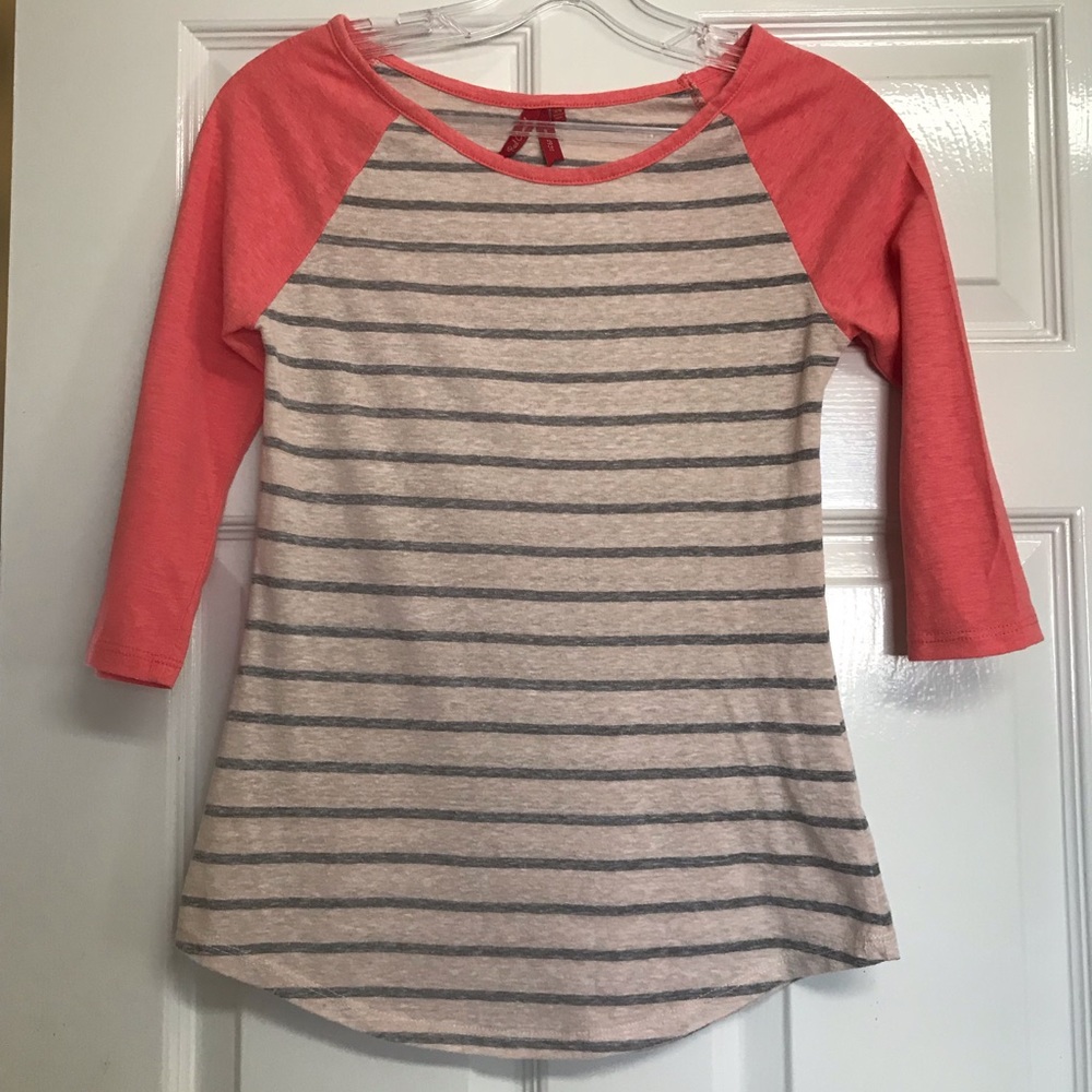 Red Camel raglan sleeve t-shirt size XS